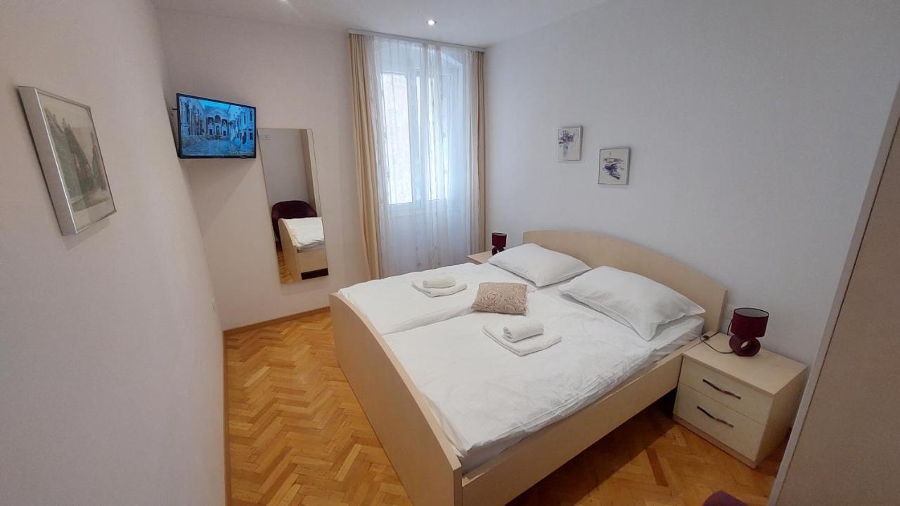 Appartement 3M Peristil à Split Extérieur photo